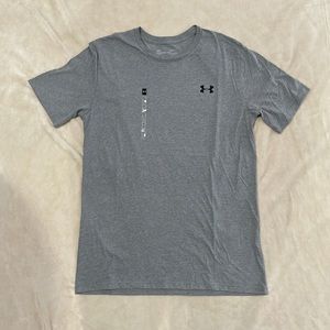 NWT Under Armour T-shirt